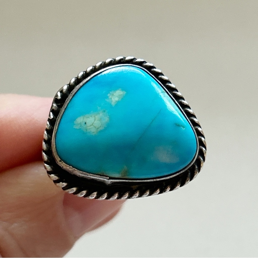 Vintage Southwestern Turquoise Sterling Silver Ring - Picture 1 of 11